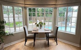 Camellia Cottage - Bay Room